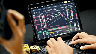 Painel de execução de ordens em tempo real da plataforma ZimoCresceza com baixa latência nas negociações
